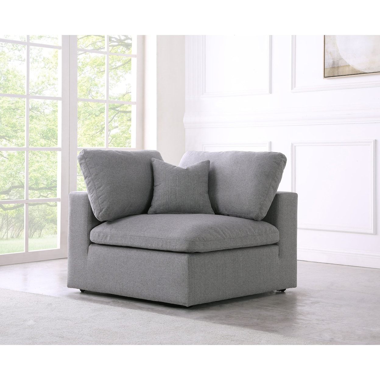 Meridian Furniture Serene Deluxe Comfort Corner Chair
