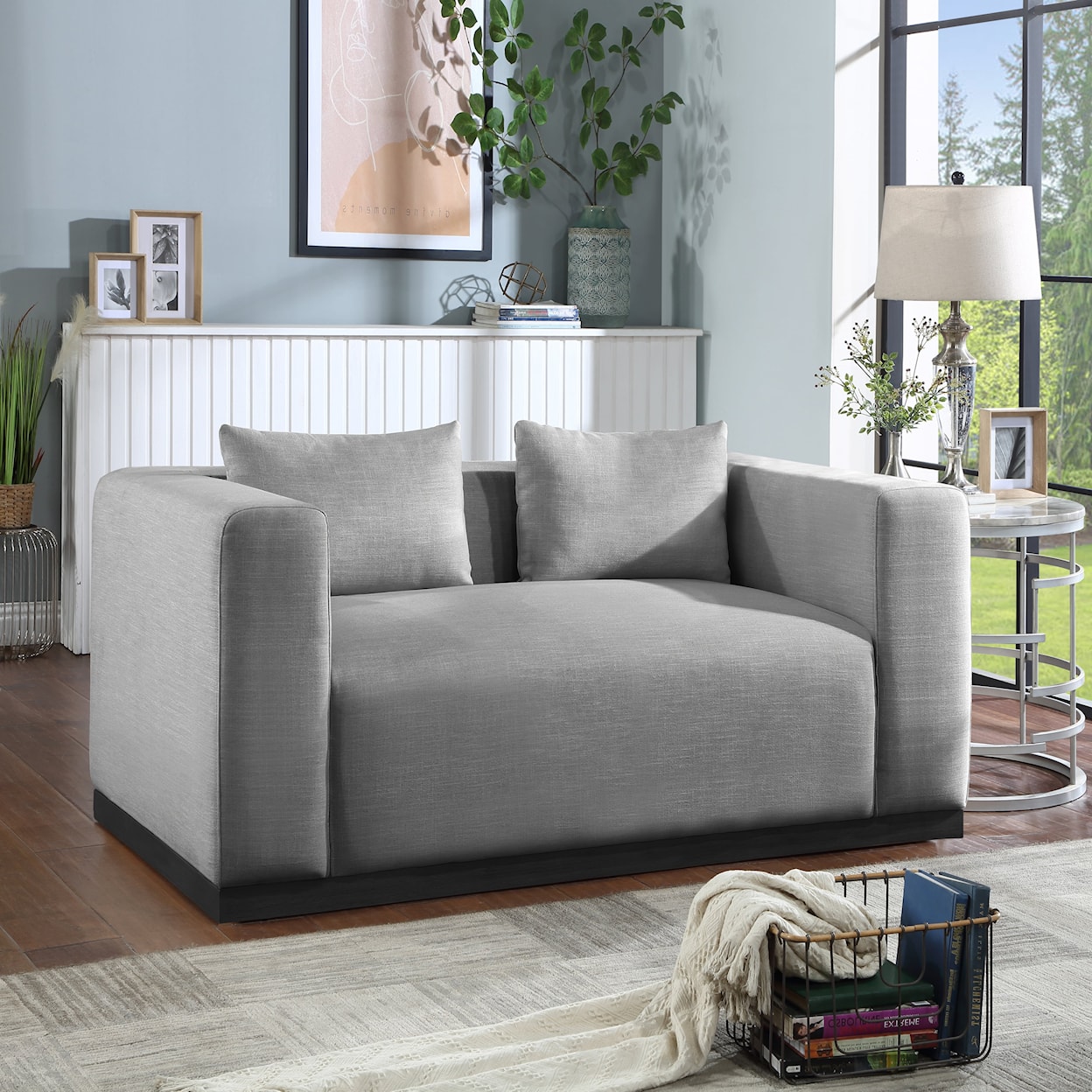 Meridian Furniture Alfie Upholstered Loveseat