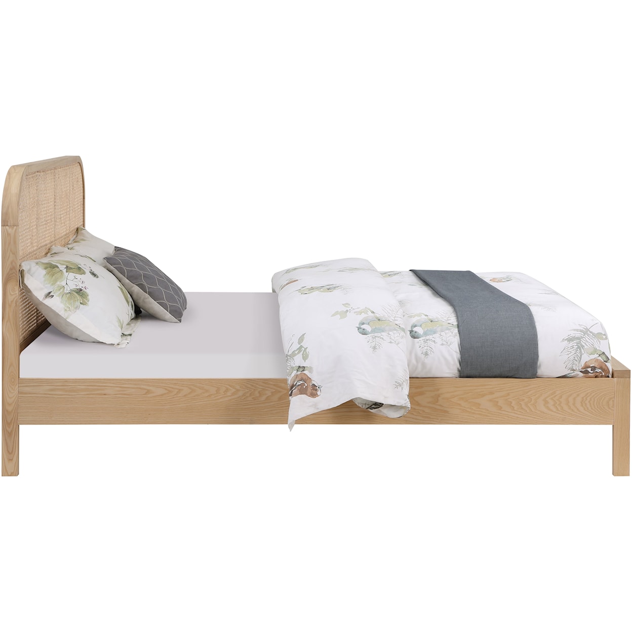 Meridian Furniture Siena King Bed (3 Boxes)