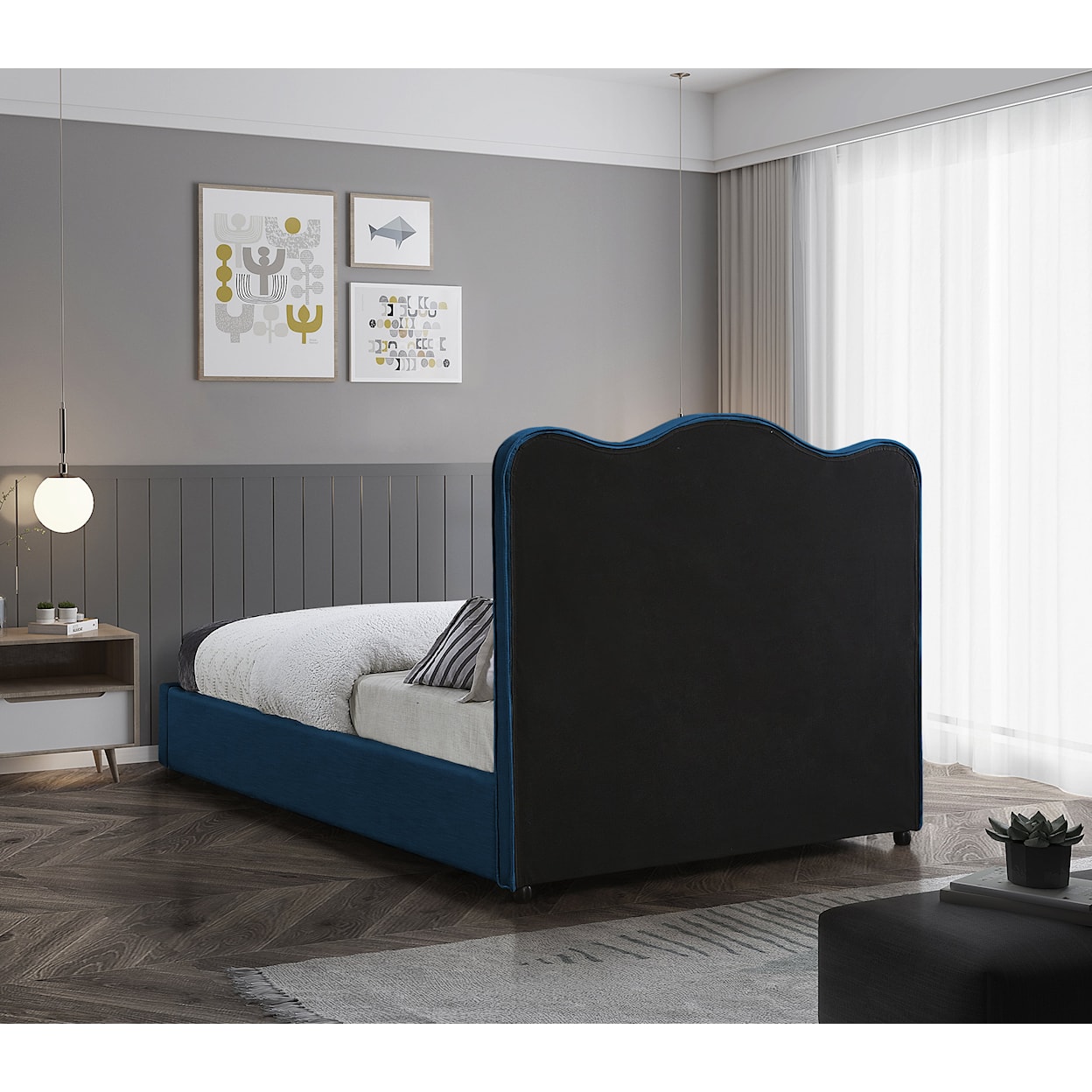 Meridian Furniture Felix Queen Bed