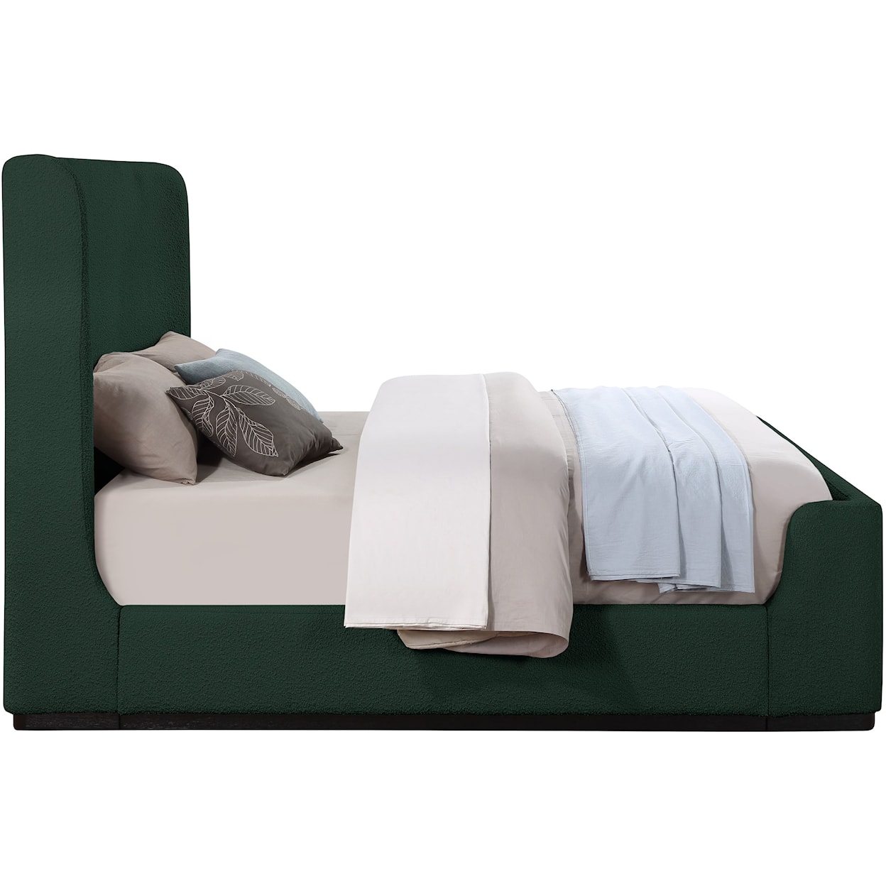 Meridian Furniture Oliver Queen Bed (3 Boxes)