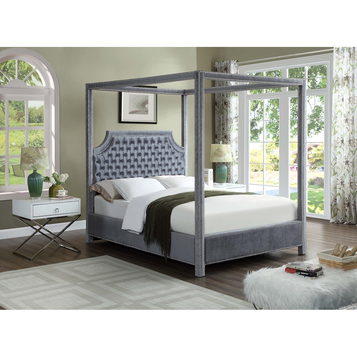 Meridian Furniture Rowan King Bed (3 Boxes)