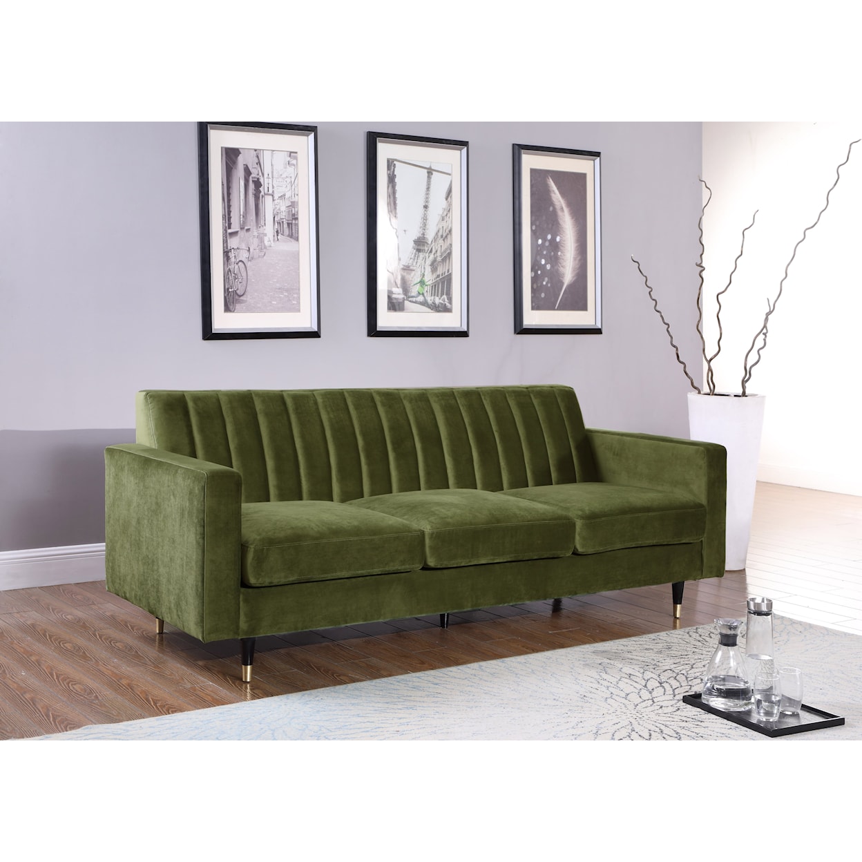 Meridian Furniture Lola Sofa