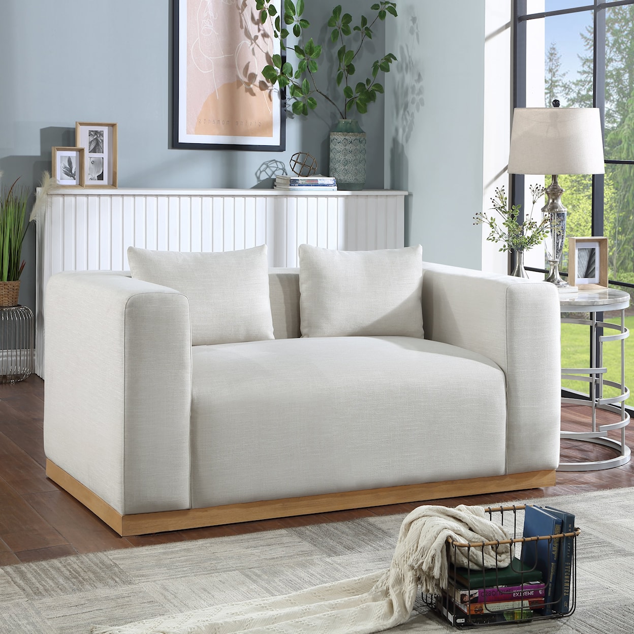 Meridian Furniture Alfie Upholstered Loveseat