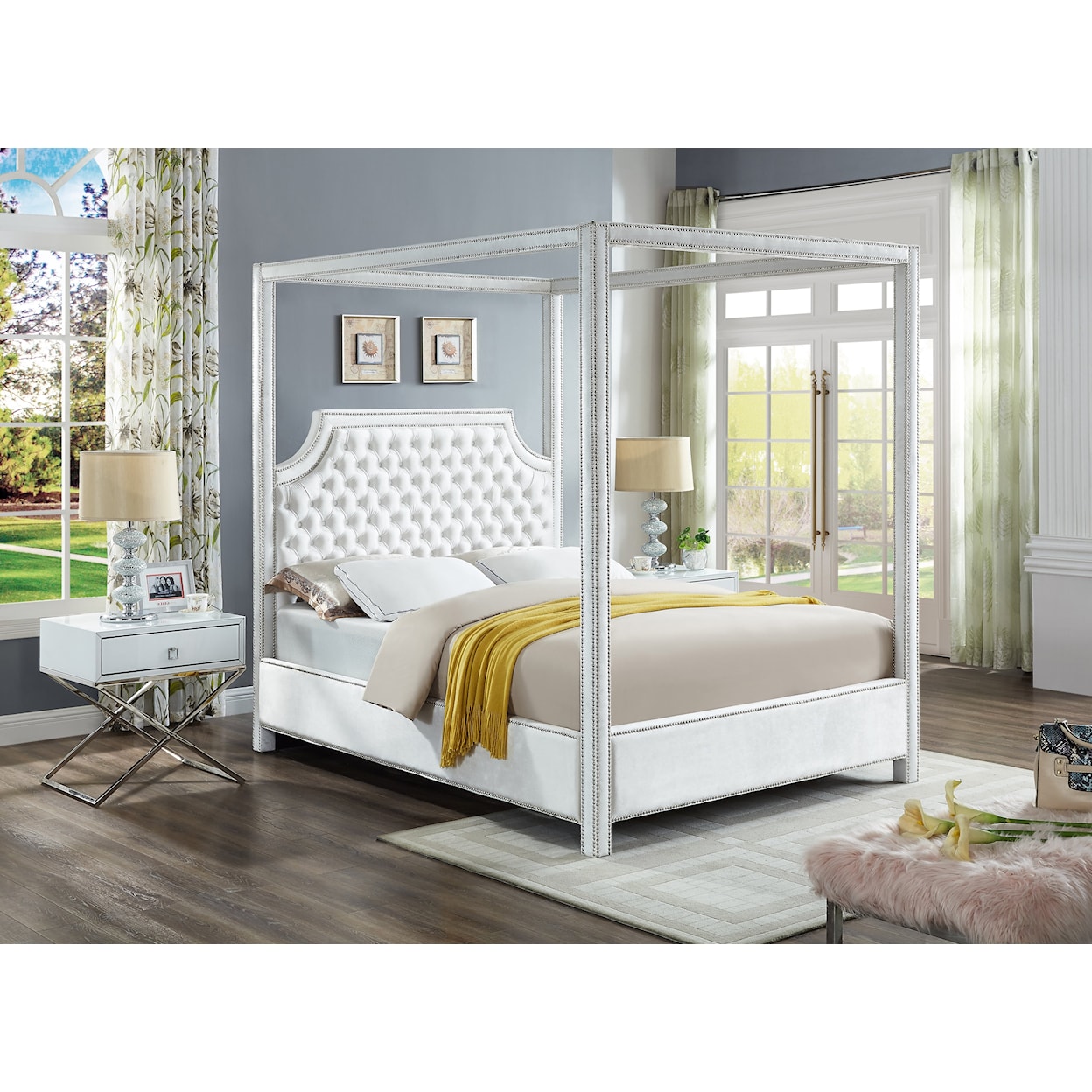 Meridian Furniture Rowan King Bed (3 Boxes)