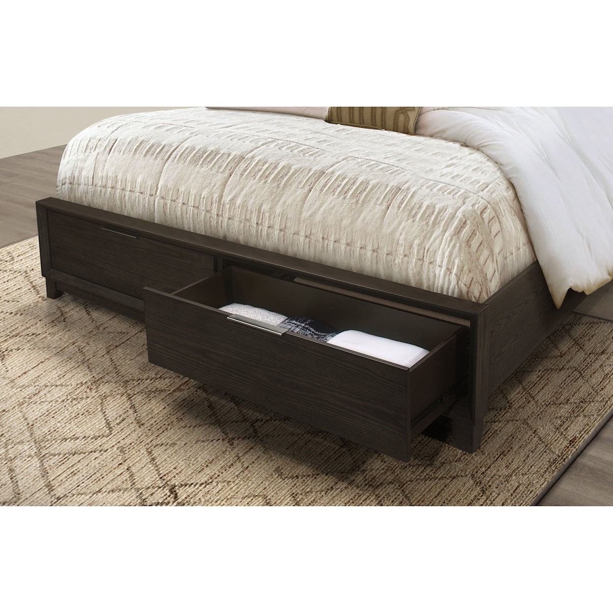 Global Furniture Willow Willow Grey Oak Queen Bed