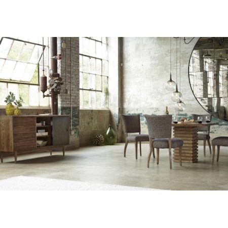 Casual Dining Room Group