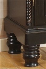 Bed-Knob Feet Carry Rustic Charm