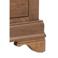 Bracket Feet Seen Throughout the Collection