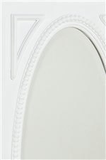 Oval Mirrors Add a Beautiful Aesthetic to Case Designs