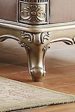Cabriole Legs with Shell and Acanthus Carvings