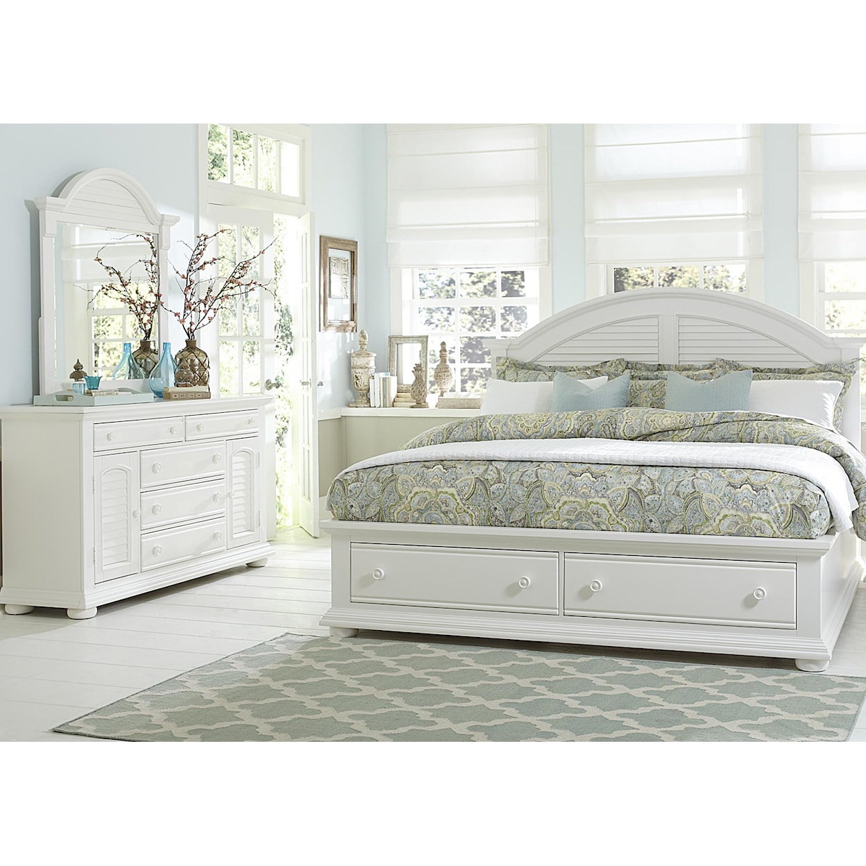 Libby Summer House King Bedroom Group