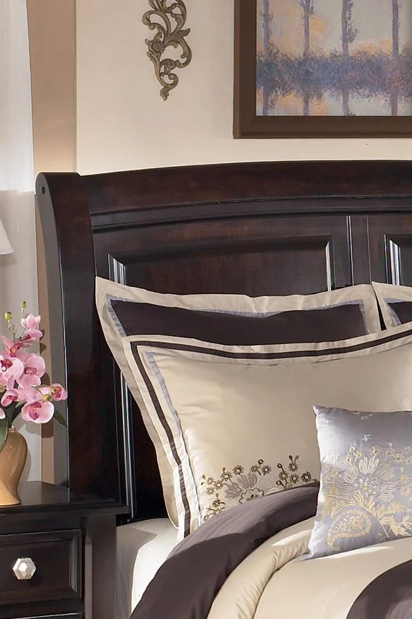 Ridgley (520) by Signature Design by Ashley Furniture Sam's Furniture