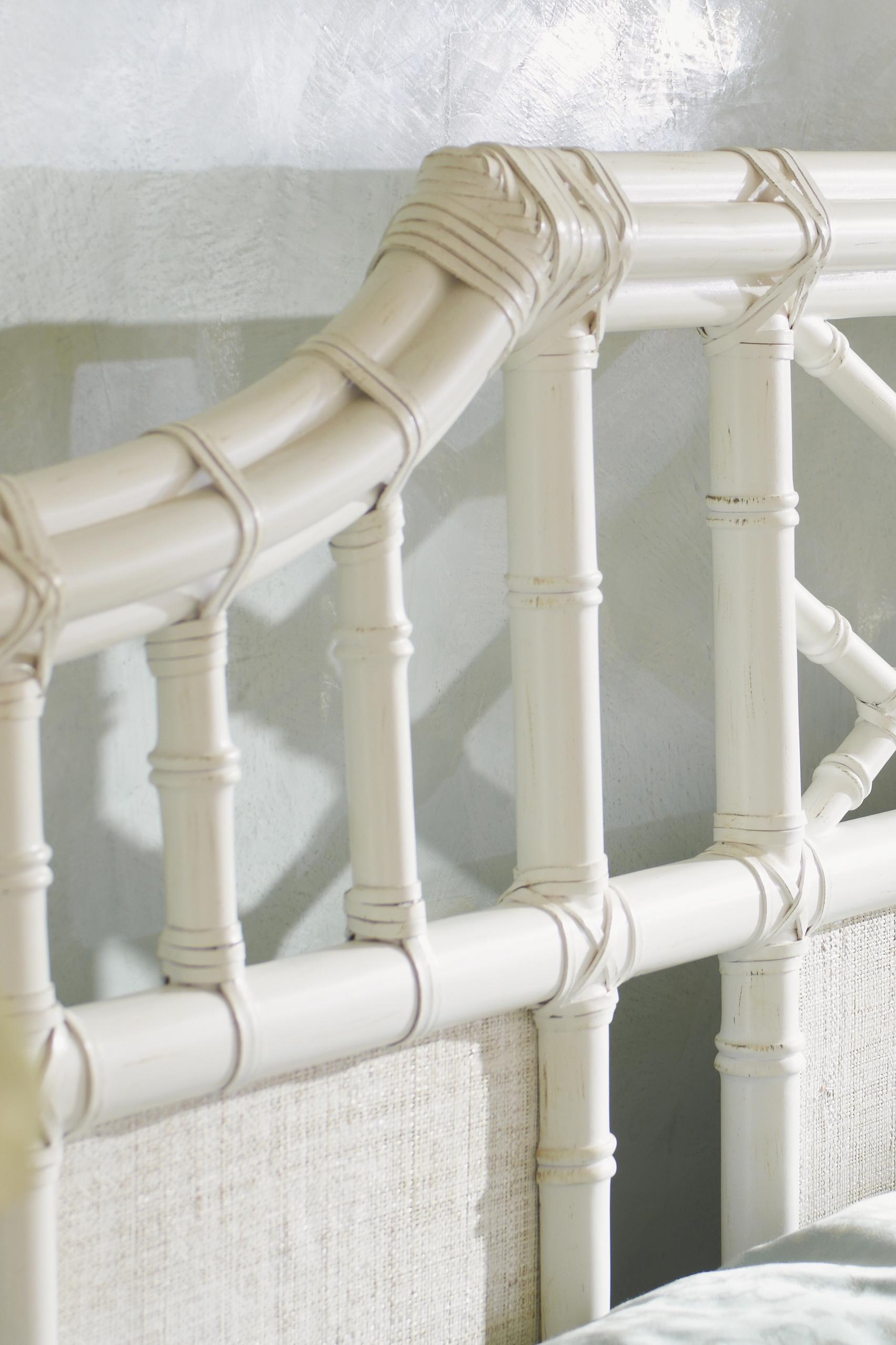 Tommy Bahama Home Ivory Key Queen Bedroom Group