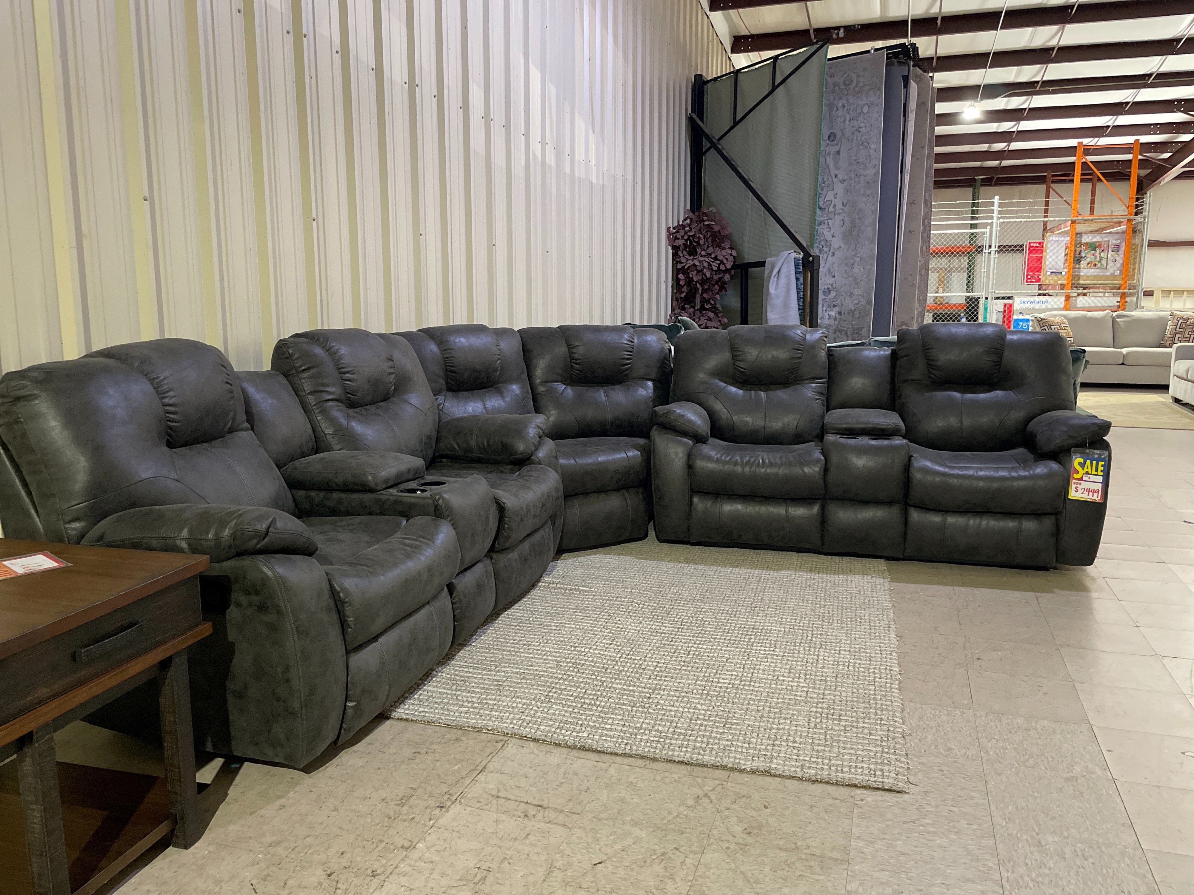 Reclining sectional