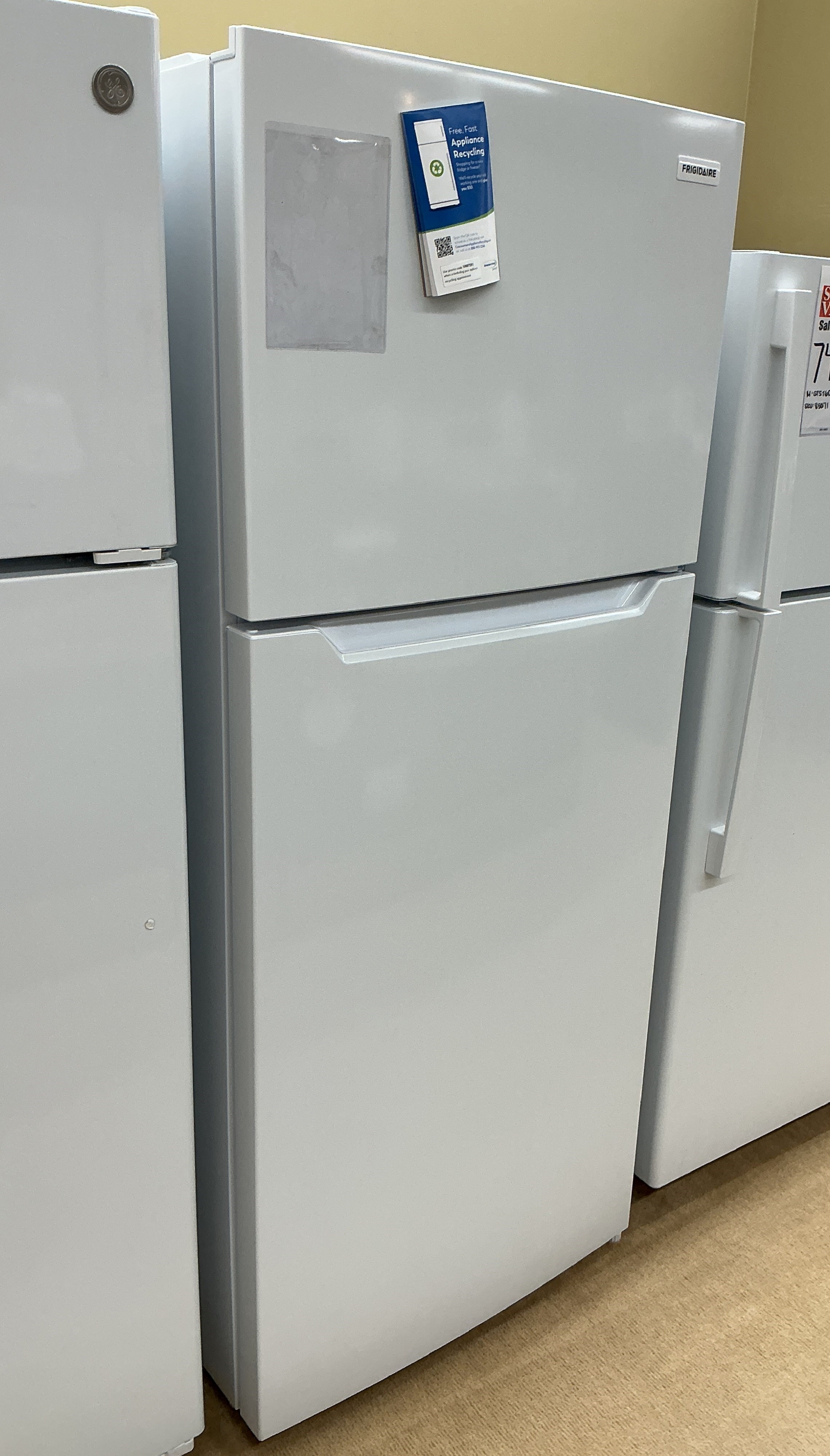 18 Cu. Ft. Top Freezer Refrigerator