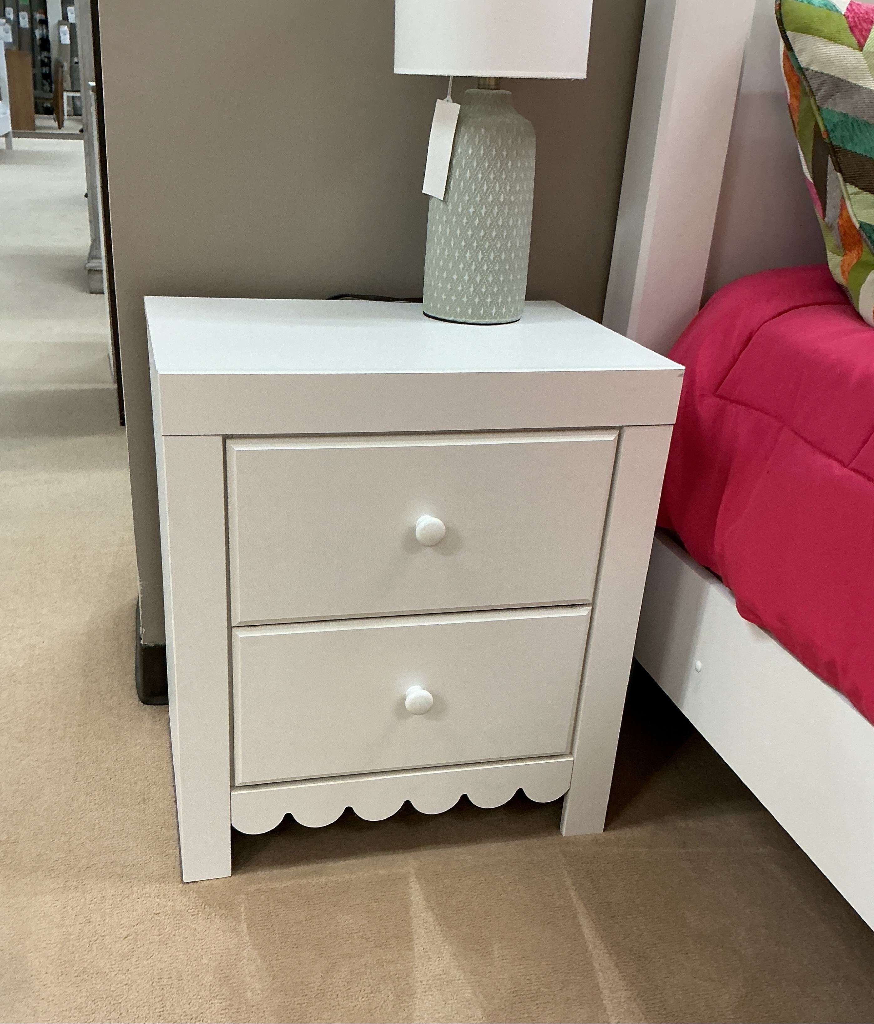 Scalloped Nightstand. 2 Drawers.