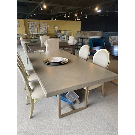 HOOKER FURNITURE COMPANY
ELIXIR 80" RECT DINING TABLE
** This table can't open to use the leaf that comes with it.**   Seats 6 without leaf.
