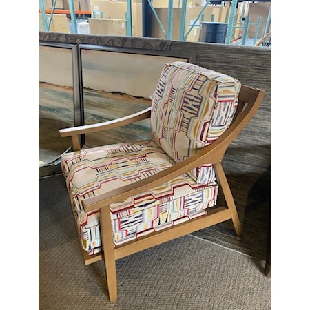 PARKER SOUTHERN 

BERGMAN CHAIR

FABRIC: FLO MULTI (GR. 50)

FINISH: TEMPLE'S PECAN (N/C)

2 AVAILABLE
