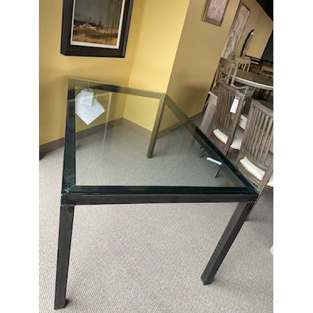 JOHNSTON CASUALS
DINING TABLE W/ GLASS TOP
INDUSTRIAL GLOSS: STANDARS FINISH
RECTANGLE TABLE 60L X 36W X 30H
WITH GLASS TOP