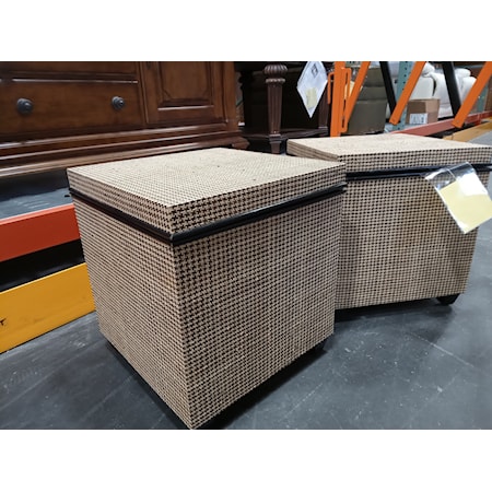 BUTLER SPECIALTY CO.- LOFT STORAGE OTTOMAN - 16 X 16 X 18.25
MAHOGANY SOLIDS
WOVEN RAFFIA IN HOUNDSTOOTH PATTERN. 2 AVAILABLE
