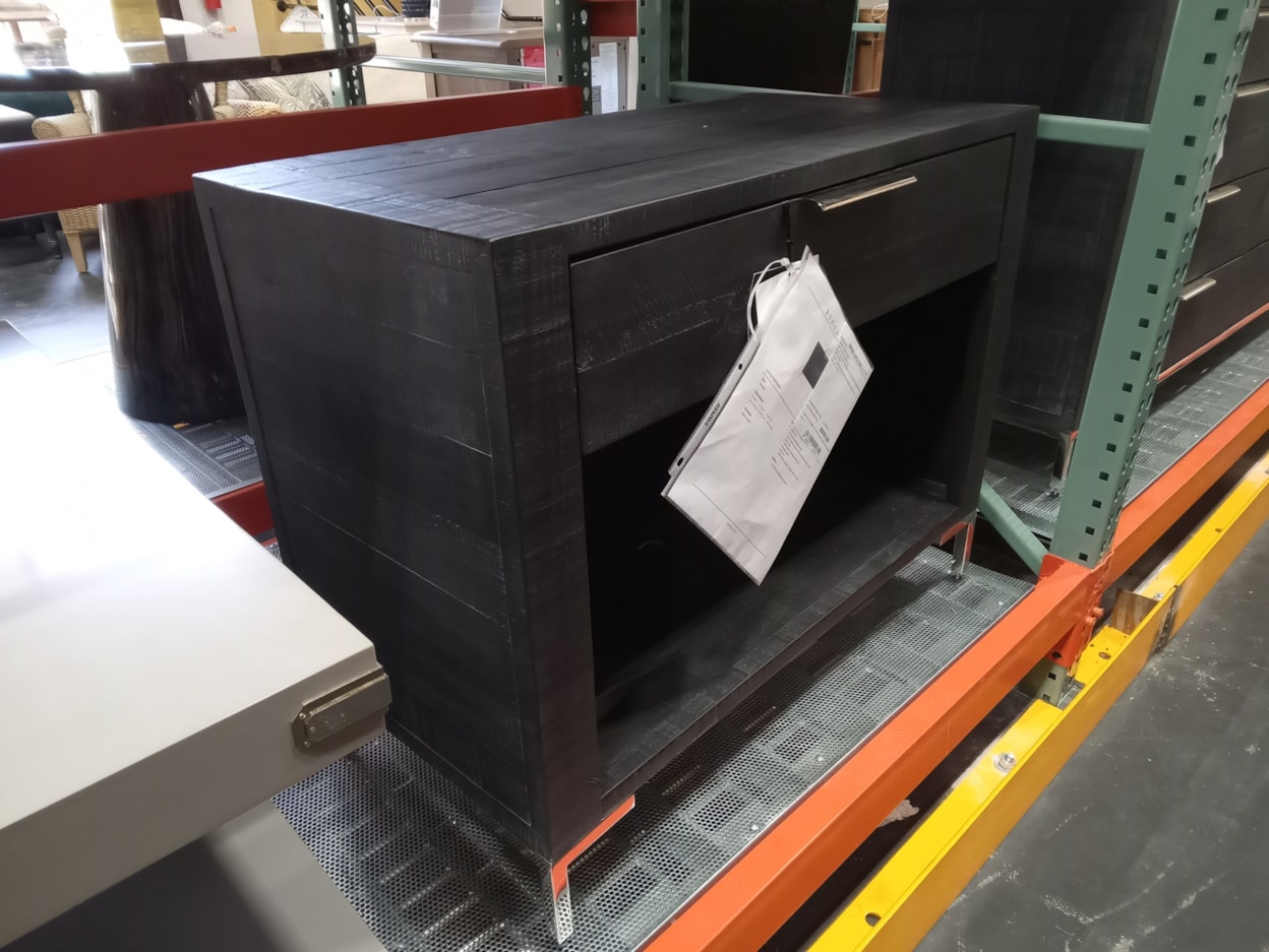 Clearance Item BERN303236C Jacksonville Furniture Mart