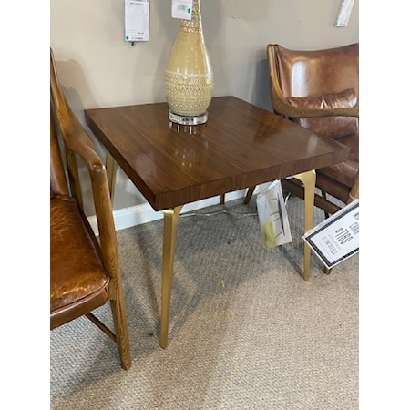 LEXINGTON FURNITURE

TAKE FIVE COLLECTION

ALLEGRO SQ LAMP TABLE

*DISCONTINUED*

HARDWOOD SOLIDS WITH CATHEDRAL ROSEWOOD VENEERS

BRASS-PLATED STAINLESS STEEL BASE

27 X 27 X 24

CONSISTS OF: 723-955B, 723-955T 