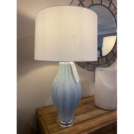 REGAL HOUSE ACCENTS

WEXFORD TABLE LAMP

SOFT BLUE CRACKLED FINISH

WITH A WHITE HARDBACK SHADE

2 AVAILABLE
 
H:31-1/2" W:17"
