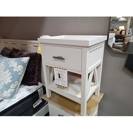 LEGACY CLASSIC- OPEN NIGHTSTAND- LAKE HOUSE COLLECTION
* Discontinued*
20W x 16D x 26H
Poplar solids with rustic Birch veneer, Pebble White finish.
Brushed nickel hardware. Motion-activated LED light. USB port.
2 available. Also a matching Queen Bed.