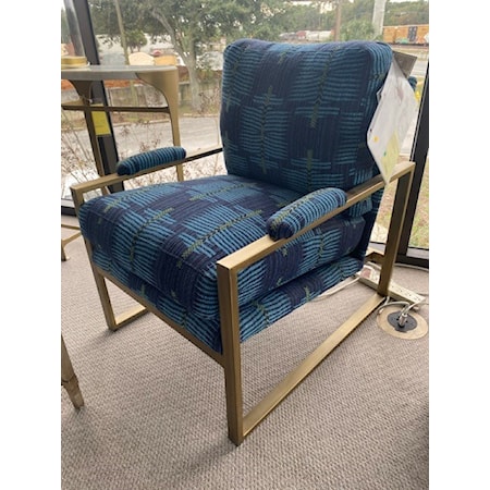 CRAFTMASTER FURNITURE INC.

METAL FRAMED CHAIR

FABRIC: KASHA 23- DISCONTINUED

SEAT WIDTH: 24" / SEAT DEPTH: 21"
SEAT HEIGHT: 20" / ARM HEIGHT: 22"
OVERALL: 27 X 37 X 37

2 AVAILABLE