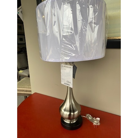REGAL HOUSE ACCENTS
WENTWORTH LAMP
SILVER PLATED METAL BASE
WHITE HARDBACK SHADE
H: 28" W: 14"

2 AVAILABLE