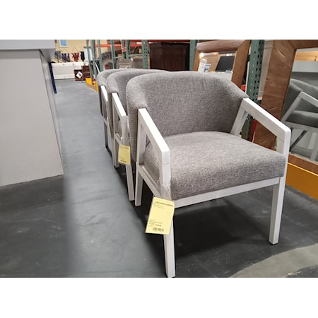 CANADEL FURNITURE
UPHOLSTERED DINING CHAIR 5178

FABRIC: 7E FINISH: 90 CLOUD

3 Available

