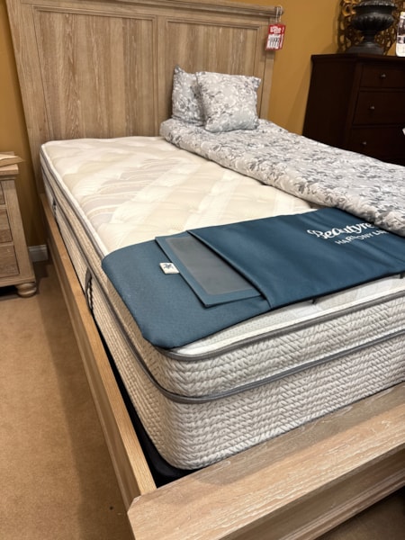 Scott living hybrid queen select medium euro top