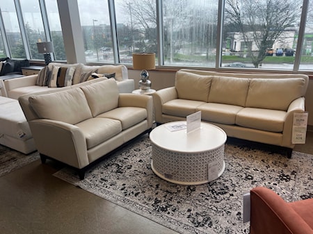 100% Leather Sofa and Loveseat made by Palliser 