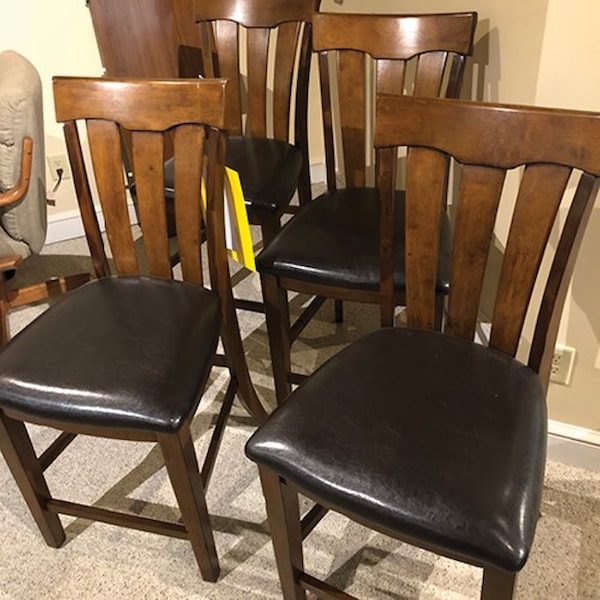 Clearance Furniture in Ottawa, IL