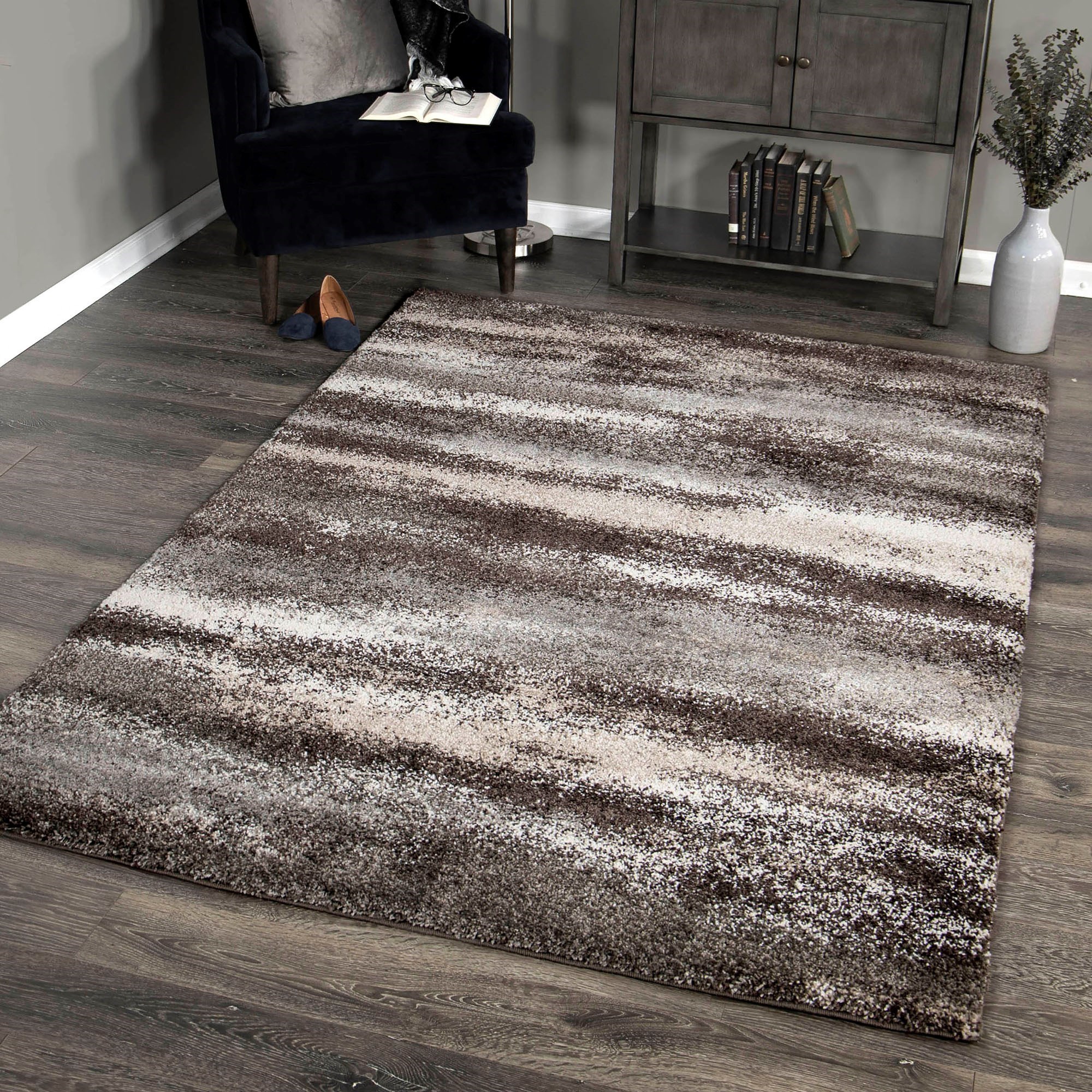 Brookfield Contemporary 5x8 Area Rug In Charcoal Beige Sadler S Home Furnishings Rugs