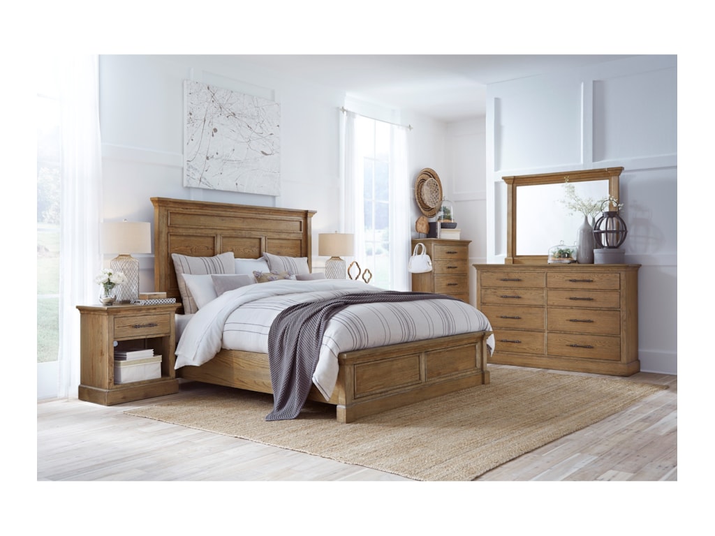 Aspenhome ManchesterKing Panel Bed
