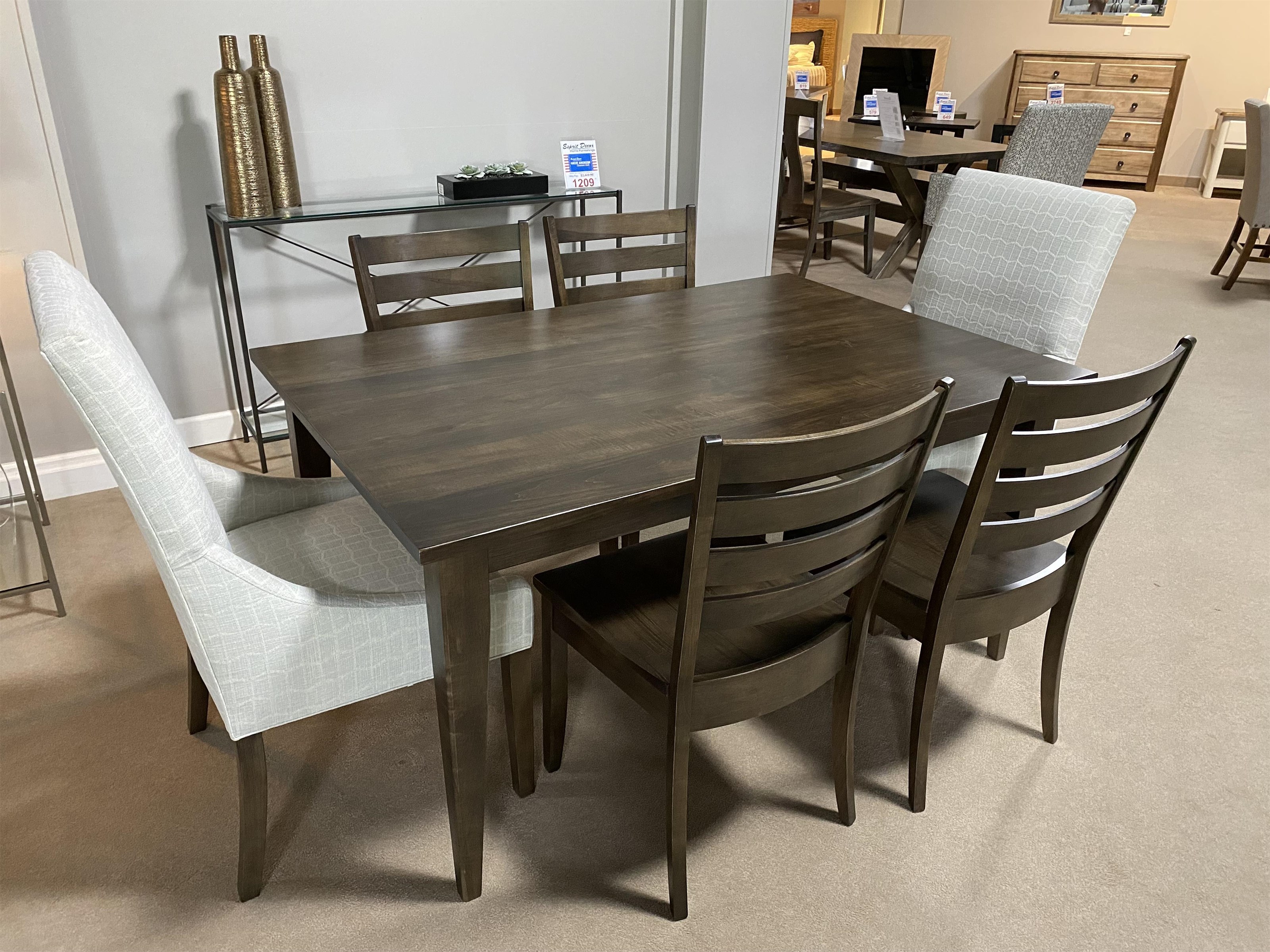 Bassett BenchMade 4021-6040C2000LC685S Customizable 7 Piece Dining Set with 2 Arm Chairs, 4 Side Chairs and Table | Esprit Decor Home Furnishings | Dining 7 (or more) Piece Sets