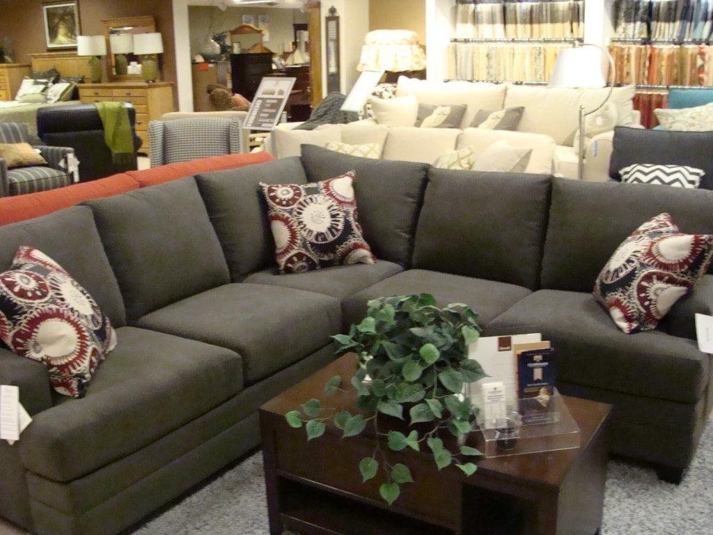 Bassett CU.2L-Shaped Sectional Group