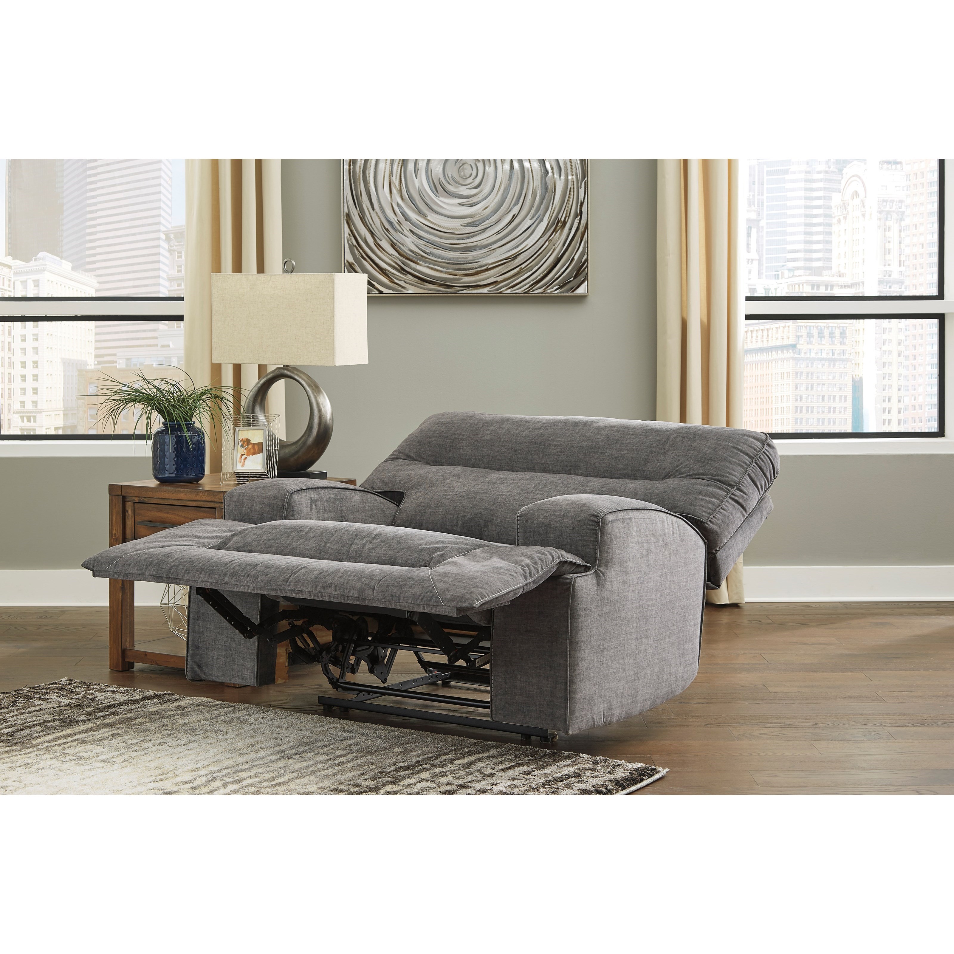 Benchcraft Coombs Contemporary Wide Seat Recliner Rooms And Rest