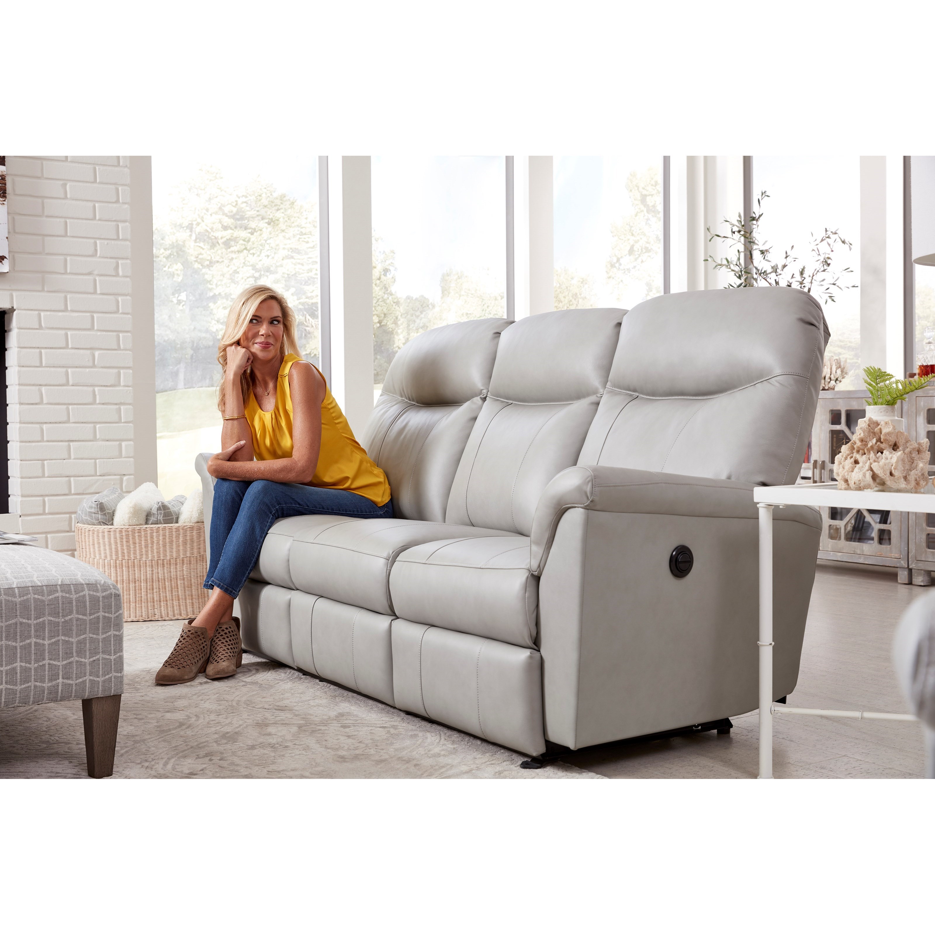 Best Home Furnishings Caitlin S420ca4 Casual Reclining Space Saver