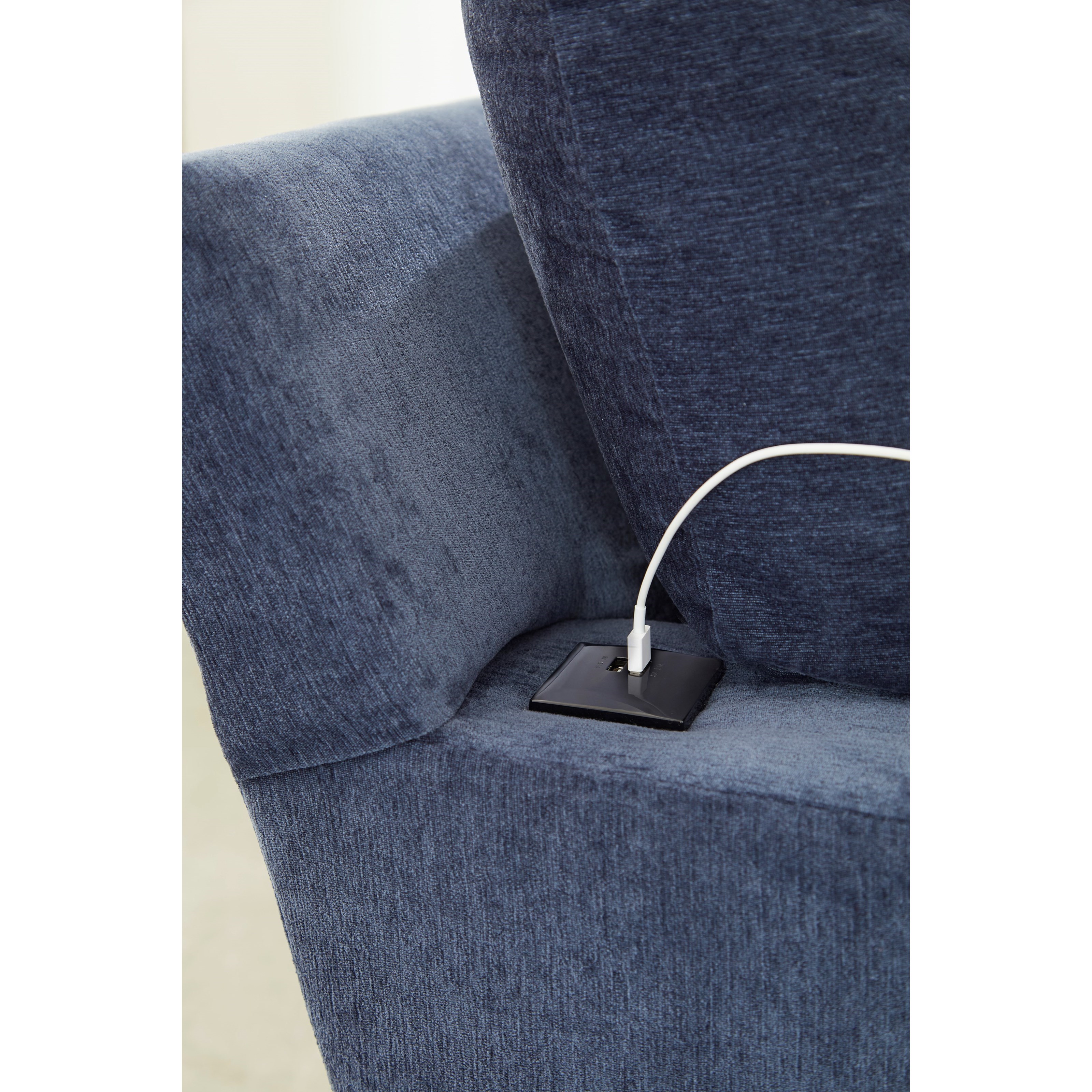 Best Home Furnishings Dovely Casual 6 Piece Sectional Sofa With