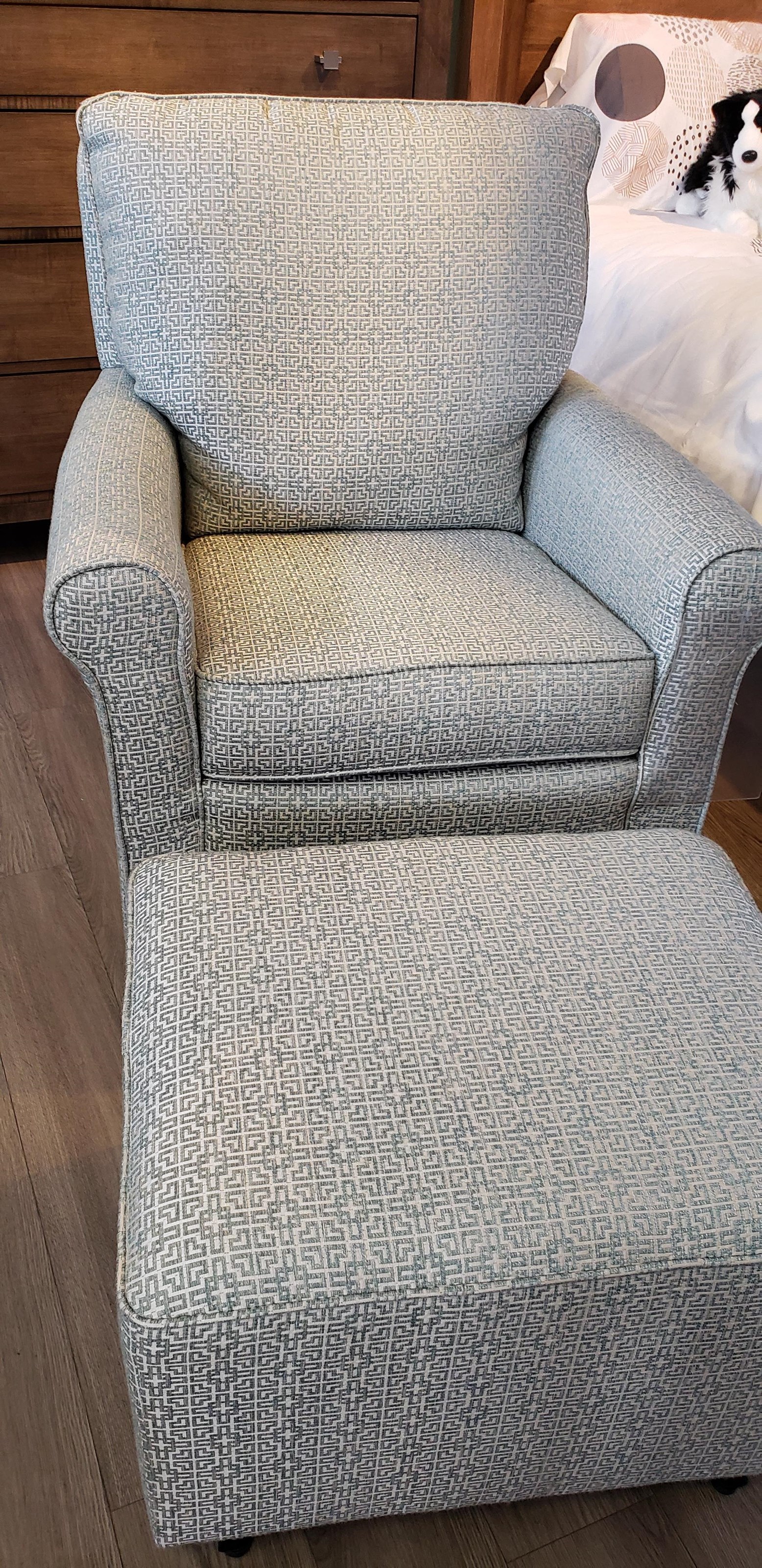 nursery chair and ottoman