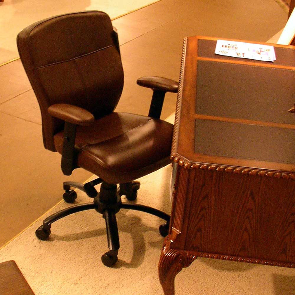 Hooker Furniture Seven Seas Adjustable Height Leather Executive