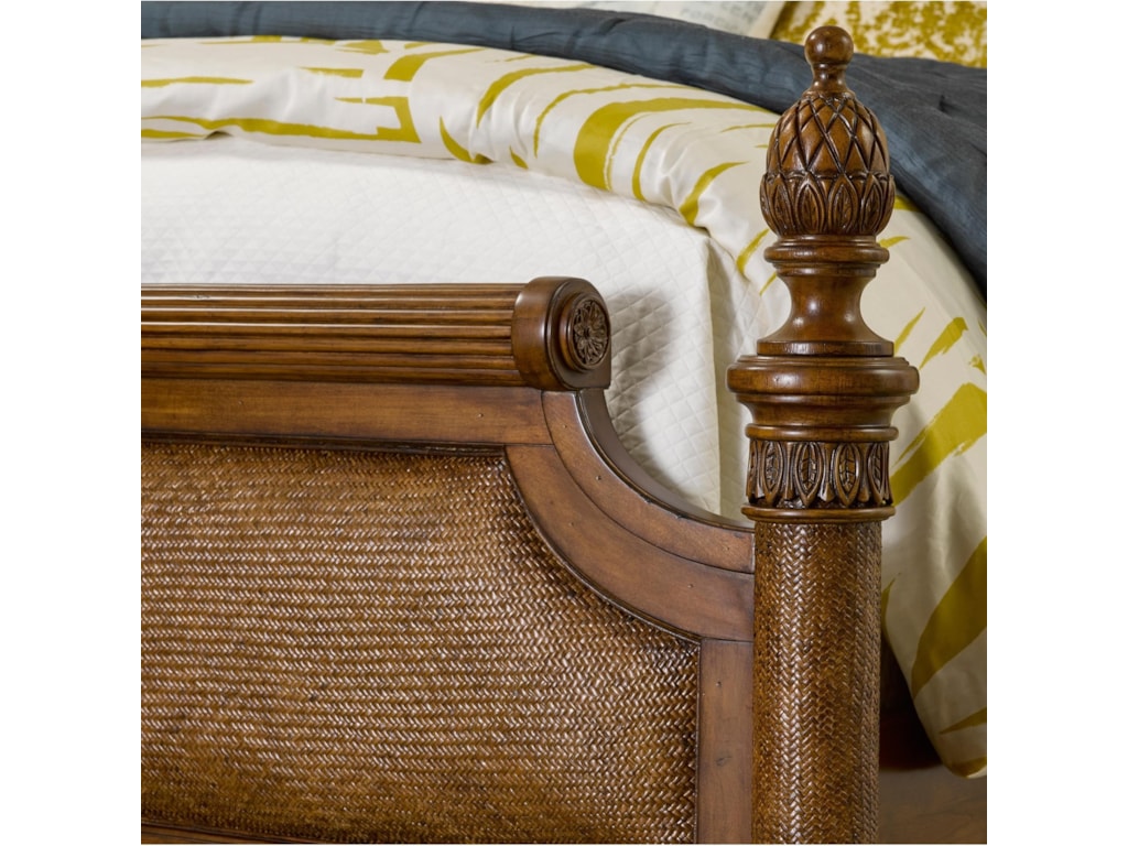 Broyhill Furniture Amalie BayKing Panel Bed