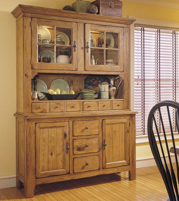 Broyhill Furniture Attic Heirlooms Buffet With Storage Find Your Furniture Buffets