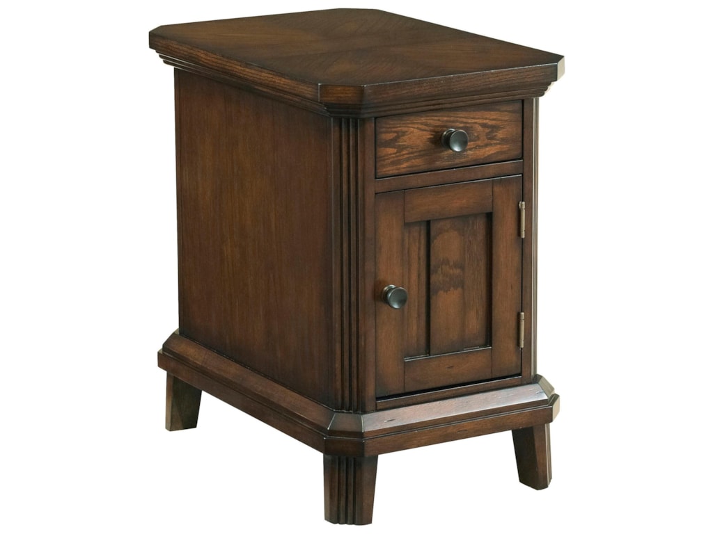 Broyhill Furniture Estes ParkChairside End Table