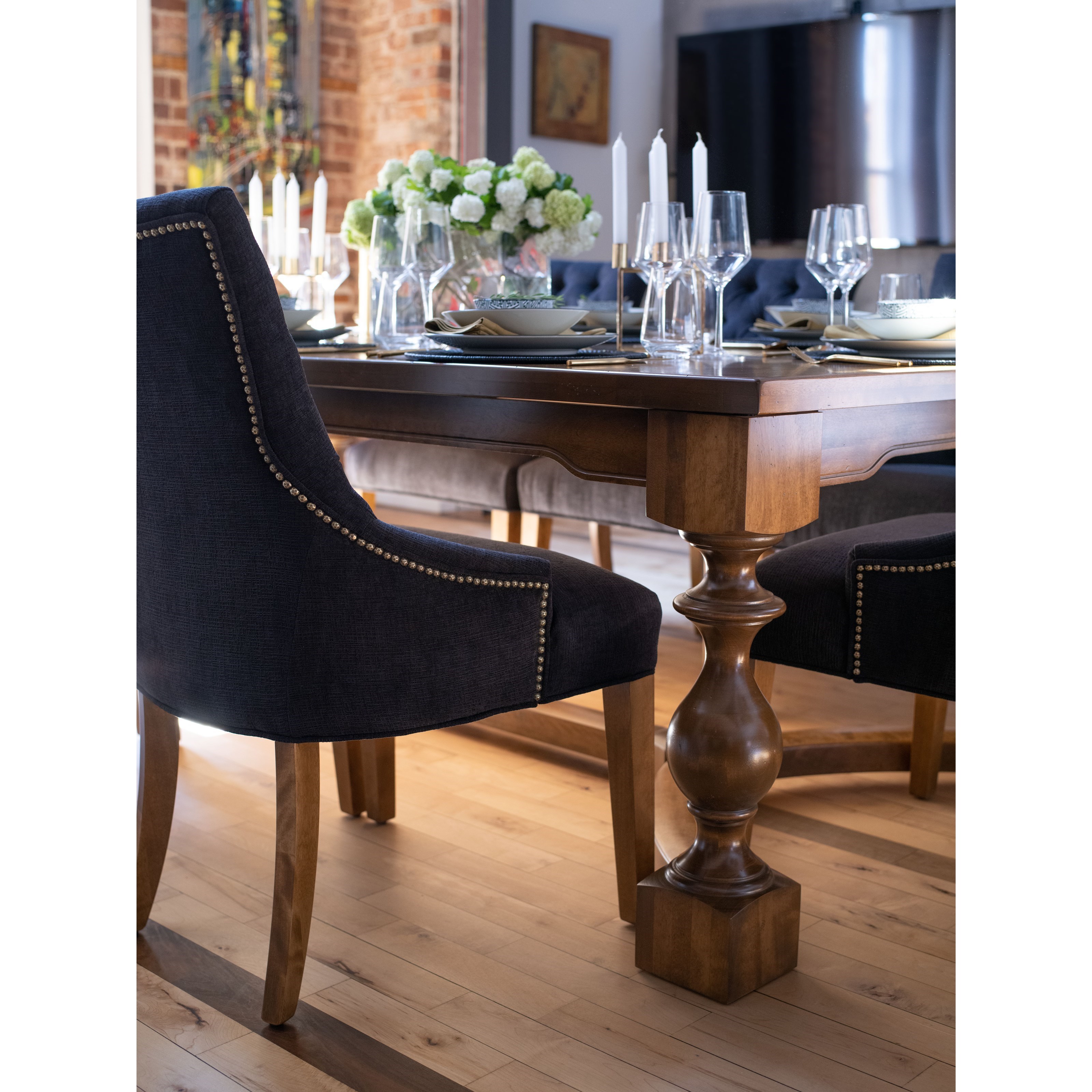 Canadel Farmhouse Chic Customizable Dining Table With Turned Legs