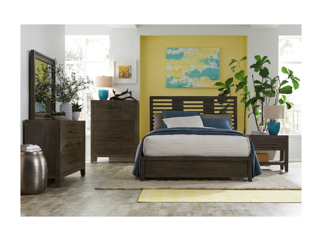 Belfort Select DistrictKing Panel Bed