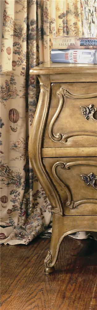 Century Coeur De France 519 222 Martel Commode Bedside Table